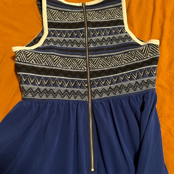 Long dress blue skirt with Brocade like top - Picture 7 of 7
